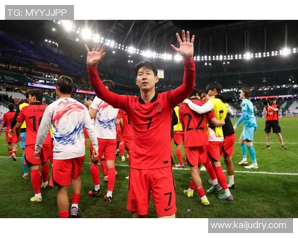 亚洲杯球员风采展现各国足球实力逐鹿赛场激烈角逐引发球迷热议