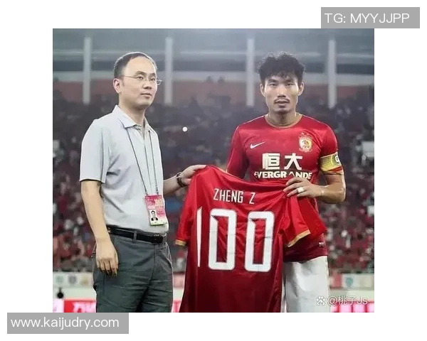 中国足球明星的真实面貌与成就探讨